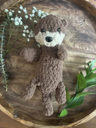 fidget the otter